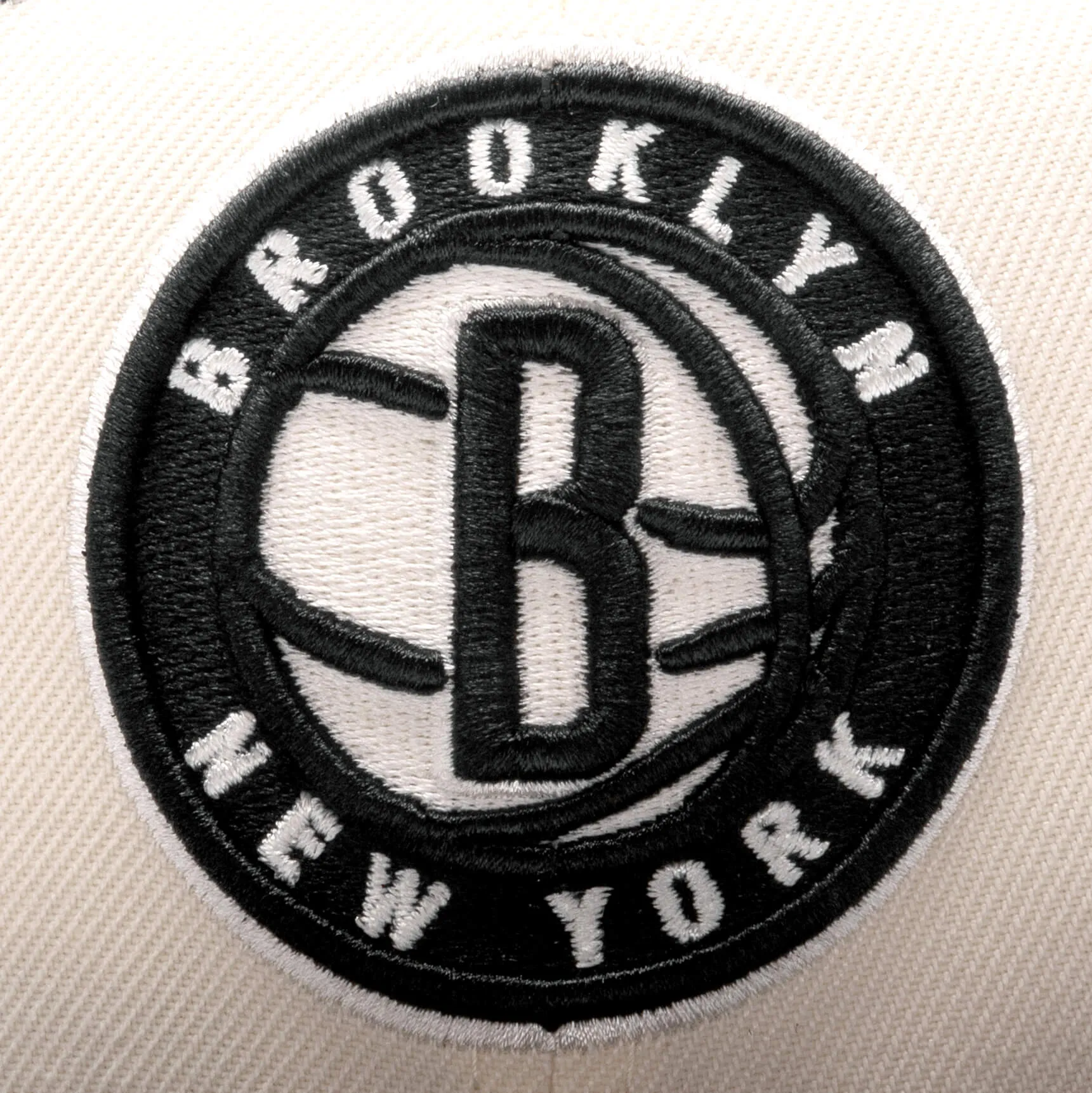 Feature x New Era 9FIFTY Snapback - Brooklyn Nets